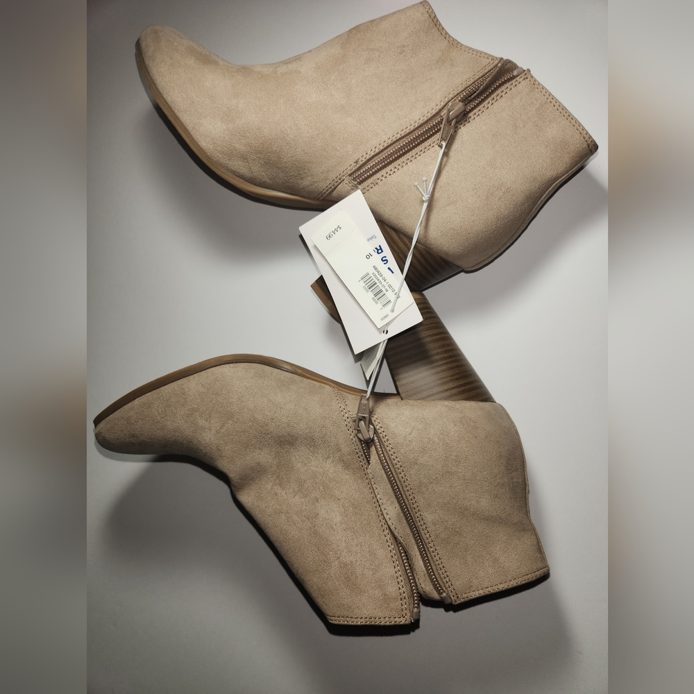 (UPDATED W FREE HAT) Faux-Suede Western Ankle Boots for Women